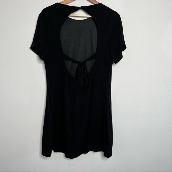 Lulu's Womens Size Medium Vacay Days Black Backless Shift Dress Short Sleeve - Picture 4 of 11